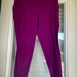 Athleta salutation leggings 7/8 length size XL